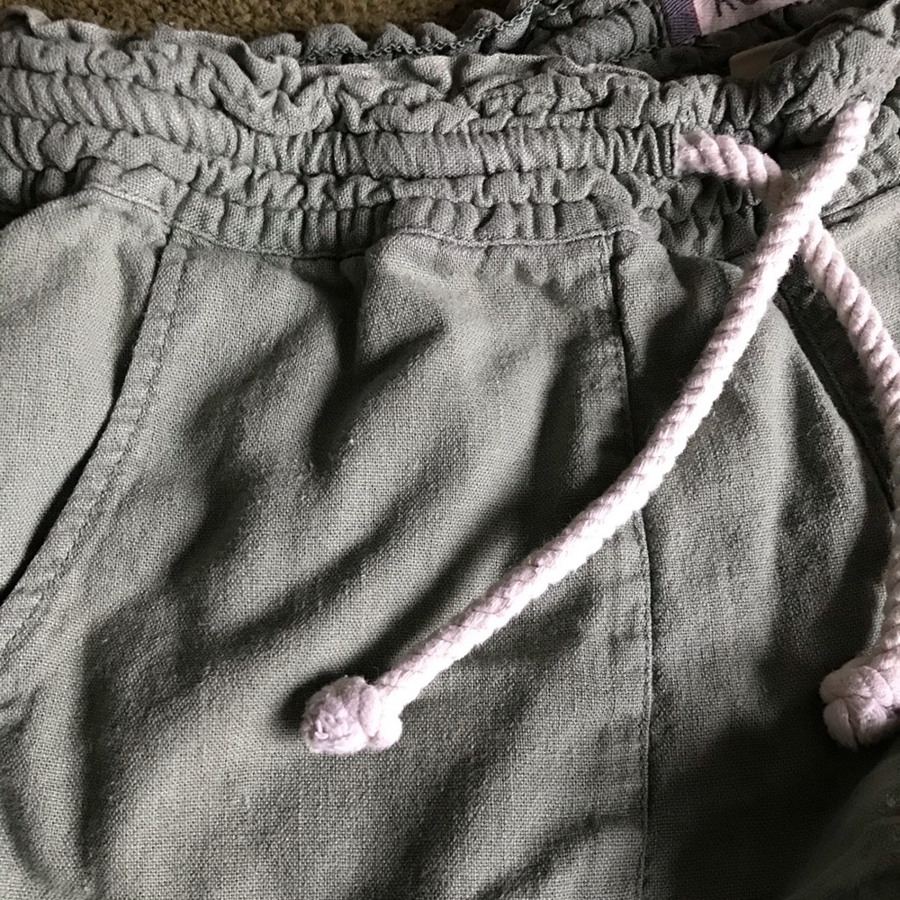 Roxy olive linen shorts